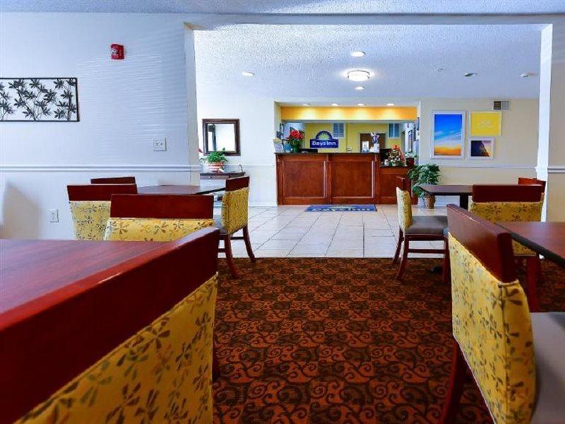 Days Inn By Wyndham Greensboro Nc Exteriér fotografie
