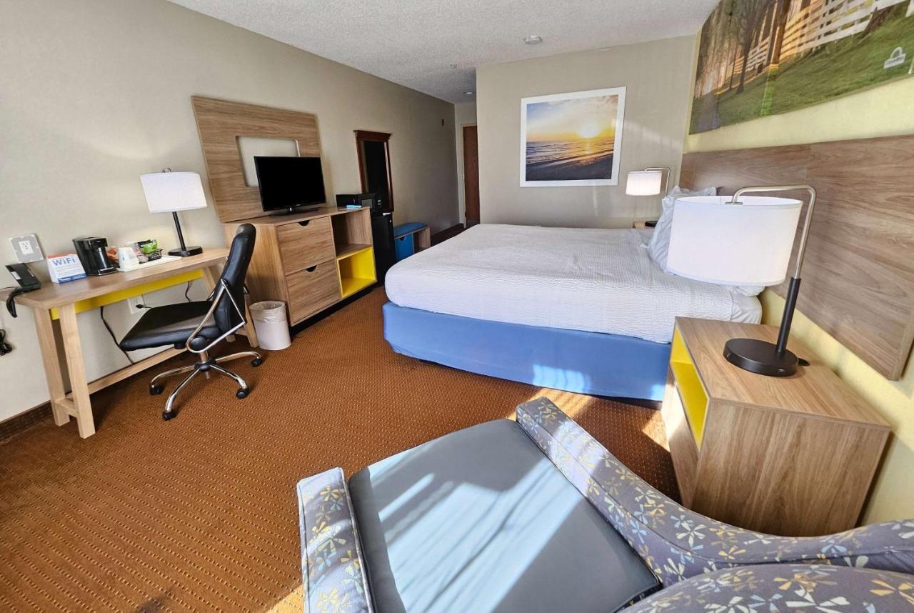 Days Inn By Wyndham Greensboro Nc Exteriér fotografie